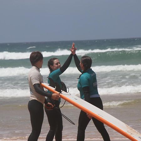 The Far End Surf House - Surf & Yoga Holidays Lourinhã Exterior foto