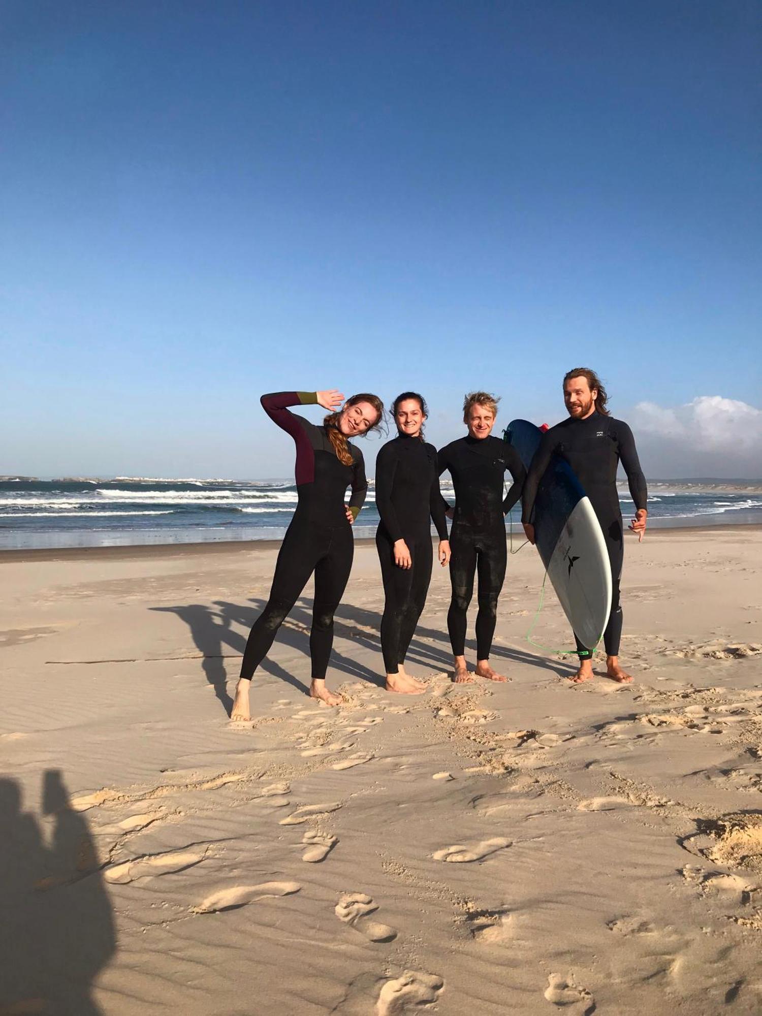 The Far End Surf House - Surf & Yoga Holidays Lourinhã Exterior foto